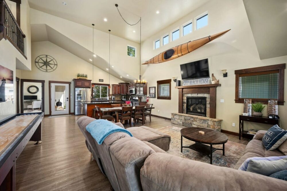City Beach House Best Location in Coeur d' Alene Vacation Rental