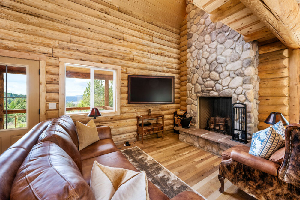 The Ranch at Lake Coeur d'Alene Newly Built Log Cabin Vacation